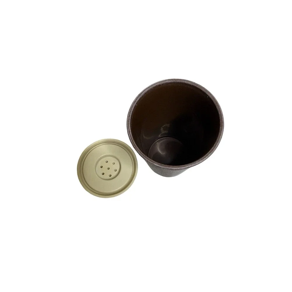 Tupperware salt shaker
